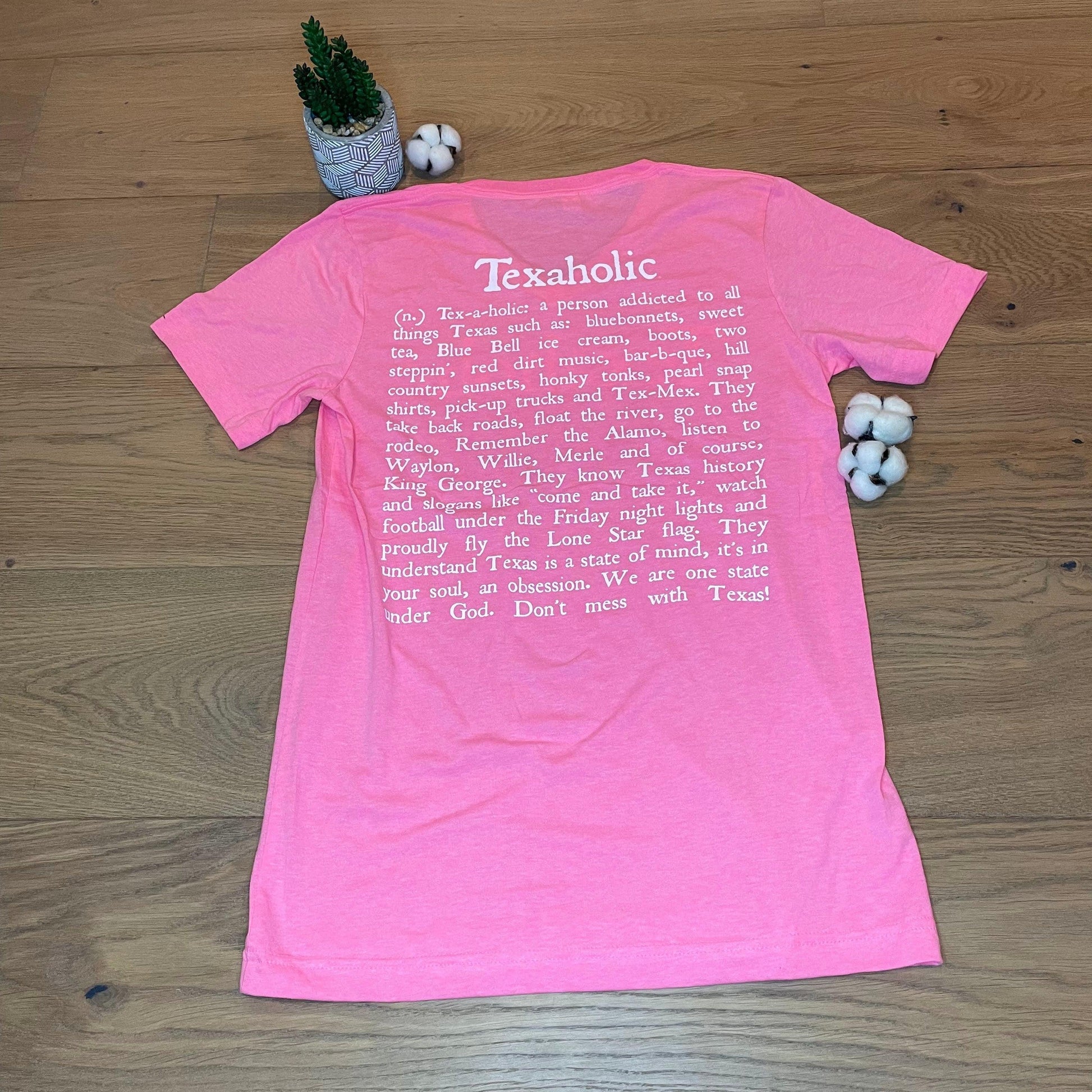 Texaholic® T-Shirt SS - V-Neck - Neon Pink - Texaholic - Southern Hive