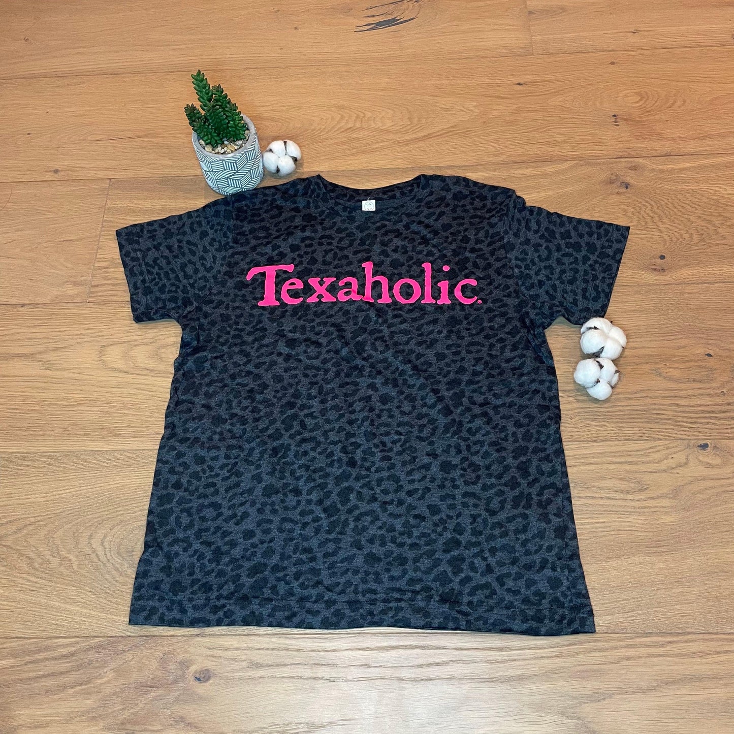 Texaholic® T-Shirt SS Youth - Leopard Tee - Texaholic - Southern Hive